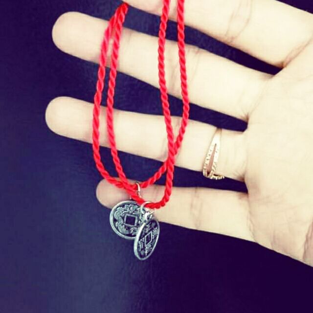 Vòng may mắn đồng xu bạc