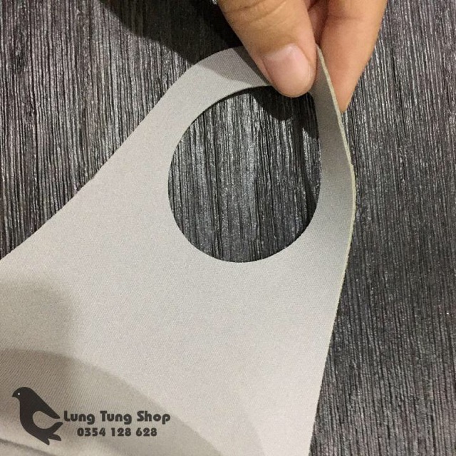 [ GIÁ SỈ ] Khẩu trang 3D Hàn Quốc màu đen và xám - hình và video do shop tự chụp | BigBuy360 - bigbuy360.vn