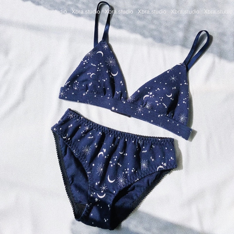 Bộ đồ lót cotton hình trăng sao dễ thương | BigBuy360 - bigbuy360.vn