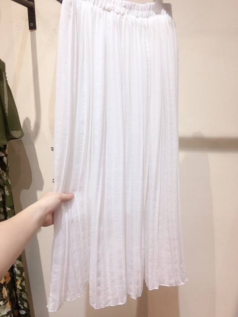 Chân váy xếp ly trắng dài midi (Loại 1) | BigBuy360 - bigbuy360.vn