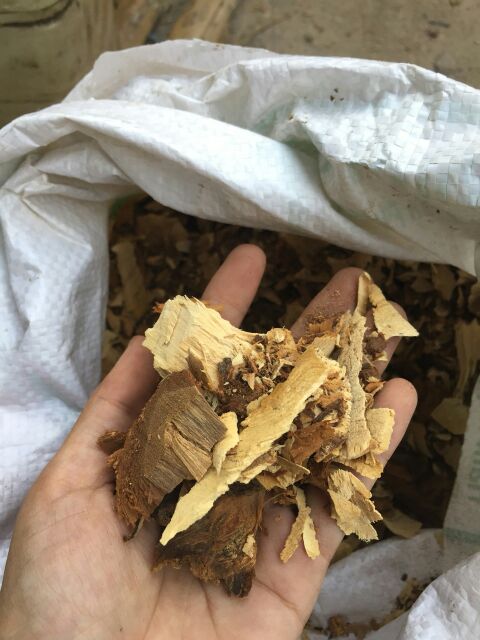 Đường thốt nốt không hóa chất An Giang (được bảo quản bằng gỗ sến) | BigBuy360 - bigbuy360.vn