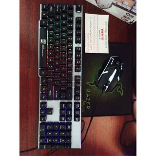 BÀN PHÍM CHUYÊN GAME LED R8 1822 ( bàn phí màu cực chât )