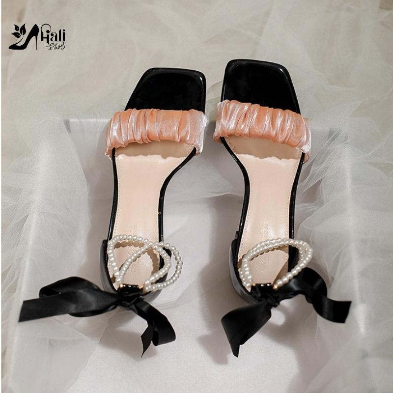 Giày cao gót nữ  quai ngọc thắt nơ 5 phân TRẮNG/ĐEN, sandal nữ đế vuông 5 phân trẻ trung cá tính_hh40