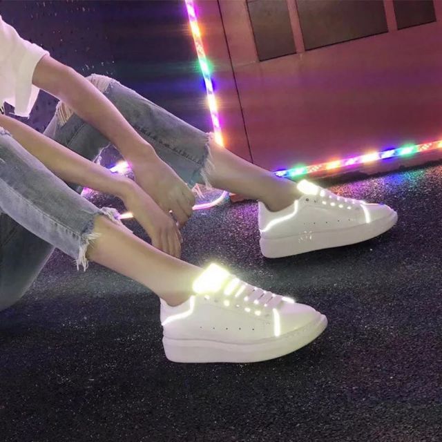 [KHUYẾN MÃI] Giày thể thao phản quang MCQ bản super full tem bill hộp | BigBuy360 - bigbuy360.vn