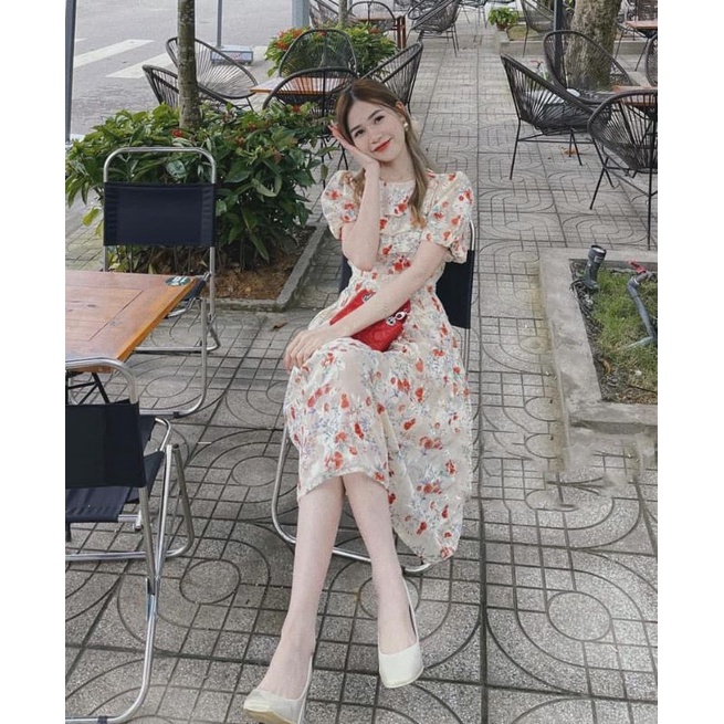 Váy hoa họa tiết Vintage xếp li ngực điệu đà