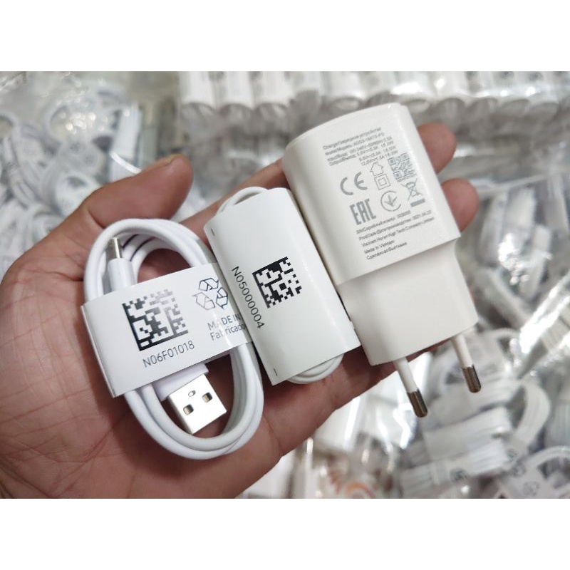 Sạc Cáp 18W - Tai Nghe  Vsmart