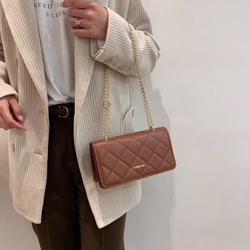 Túi Đeo Chéo Đính Đá Thời Trang Mới Năm 2022 NB00342