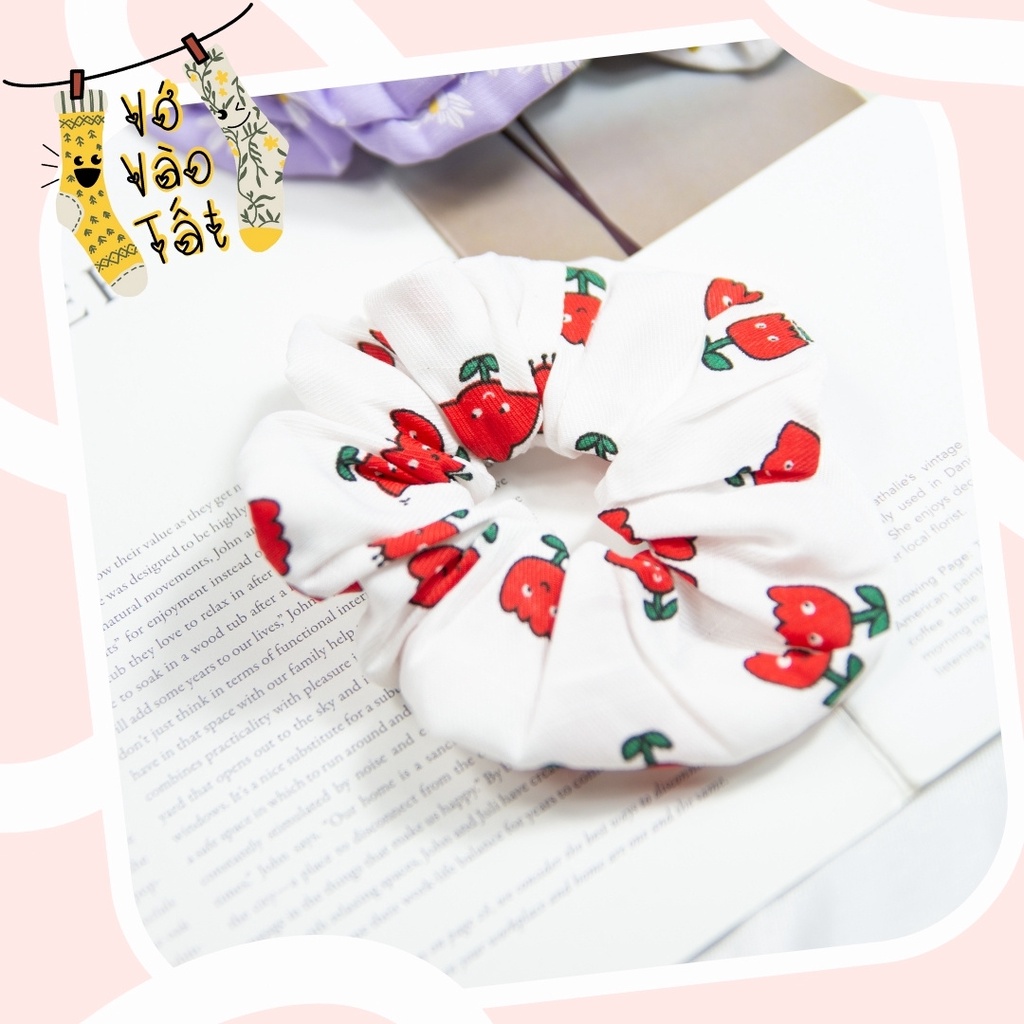 Buộc tóc scrunchies họa tiết hoa xinh xắn