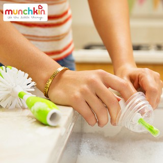 Chổi Cọ Rửa Bình Sữa Và Núm Ty Deluxe MunchKin