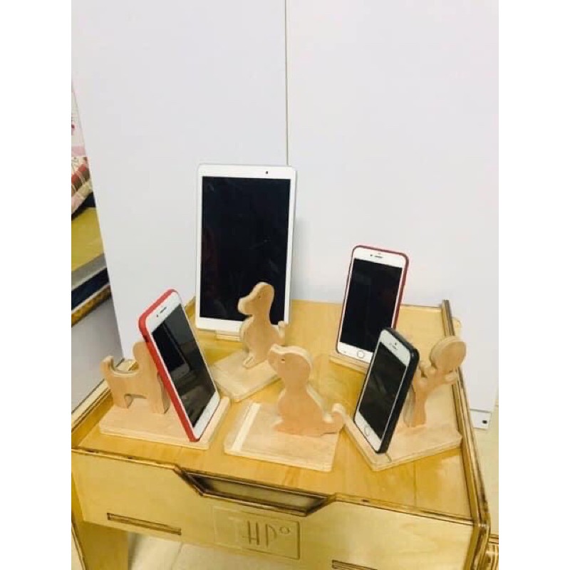 Giá đỡ điện thoại, giá đỡ ipad bằng gỗ, có nhiều hình thú ngộ nghĩnh