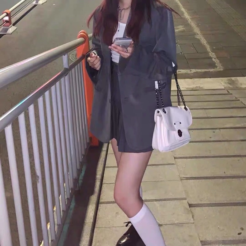 ÁO KHOÁC BLAZER FORM RỘNG MÀU XÁM CÓ ĐỆM VAI