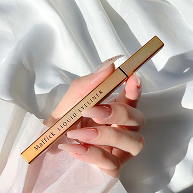 (Hàng Mới Về) Bút Kẻ Mắt Dạng Lỏng Chống Nước Không Nhòe Dành Cho Nữ | BigBuy360 - bigbuy360.vn