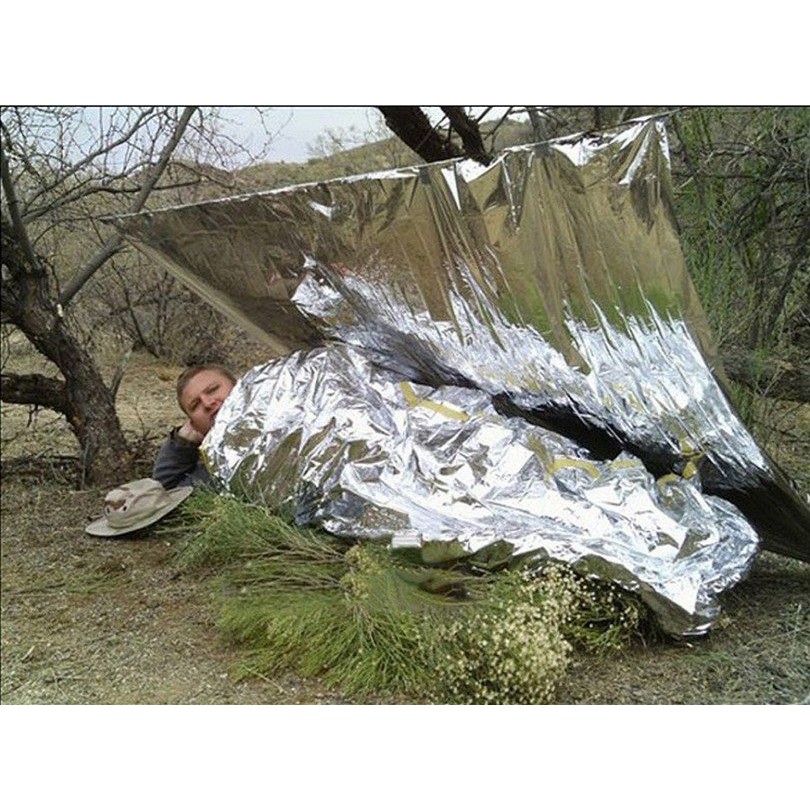 Chăn Bạc Cứu Hộ Khẩn Cấp du lịch đi phượt Space blanket