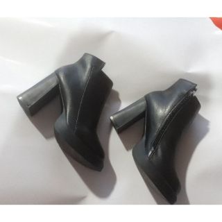 Bốt nỉ 9 phân - booths