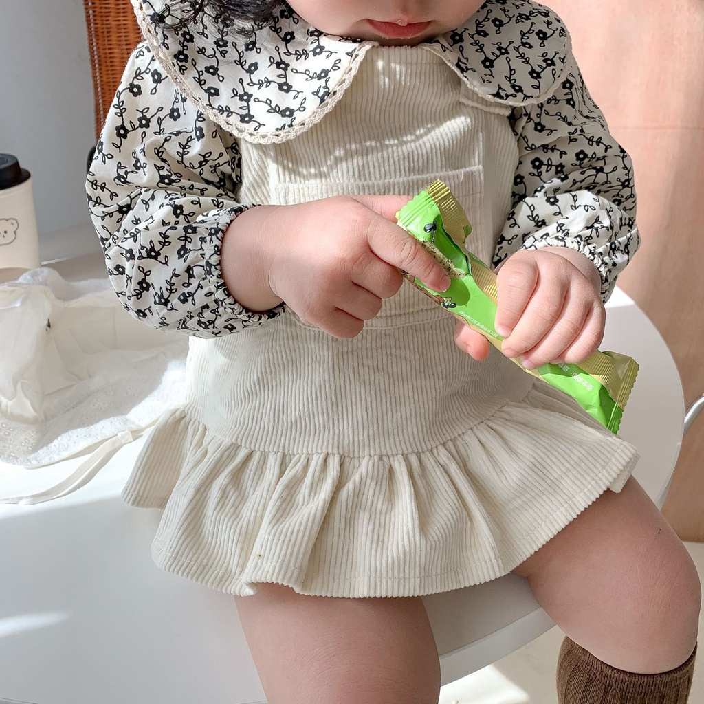 Bộ yếm kèm áo hoa cổ sen bé gái đáng yêu phong cách Hàn quốc