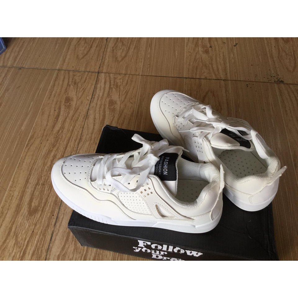 Thanh lý giày thể thao xả kho