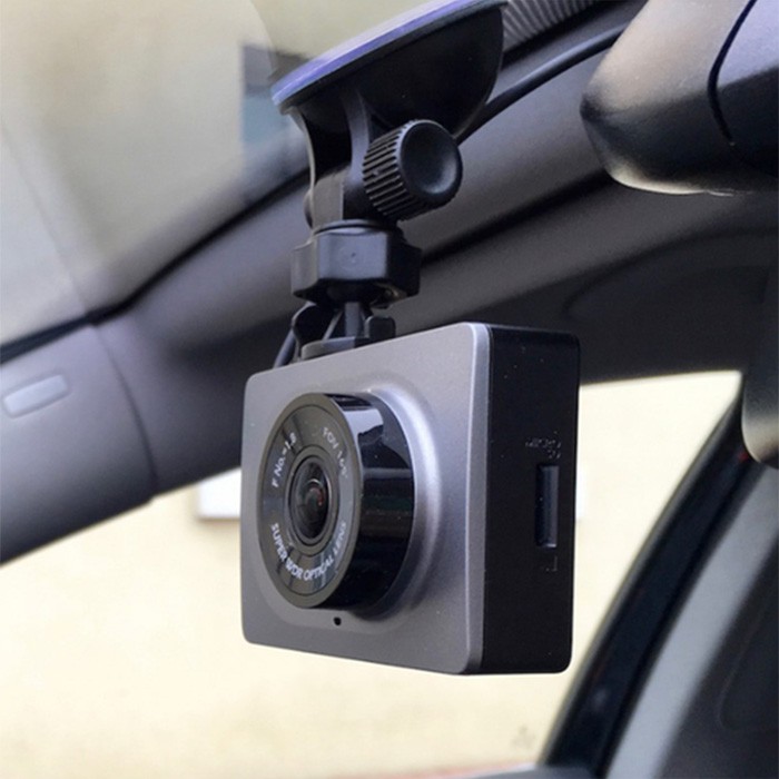 Camera hành trình Xiaomi Yi Dash độ nét 2k, góc quay 165 độ | BigBuy360 - bigbuy360.vn