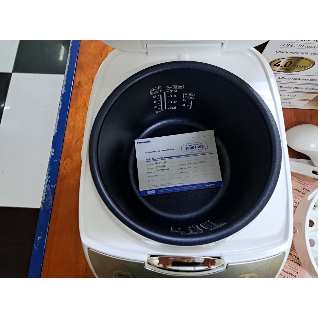 Nồi cơm điện tử Panasonic 1.8 lít SR-CP188NRAM