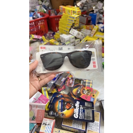 Kính chống tia UV uniqlo chính hãng sale