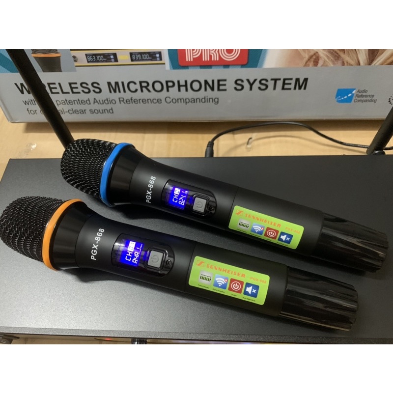 Micro không dây sennheiser pgx868 tay bằng kim loại hộp thu sóng lớn
