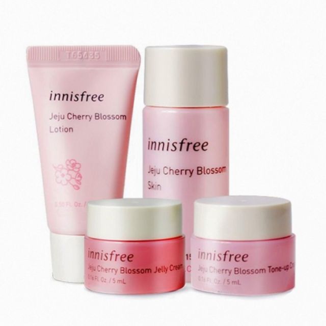 Bộ Dưỡng Dưỡng Ẩm Và Nâng Tông Da Sáng Innisfree Jeju Cherry Blossom Special Kit Mini