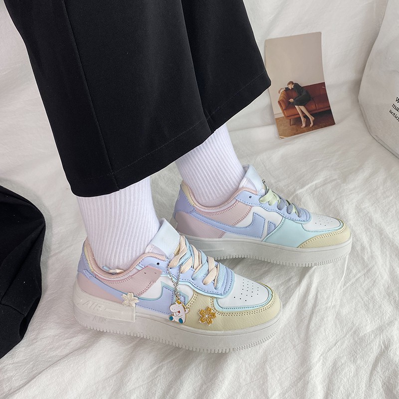 Giày thể thao thời trang linh