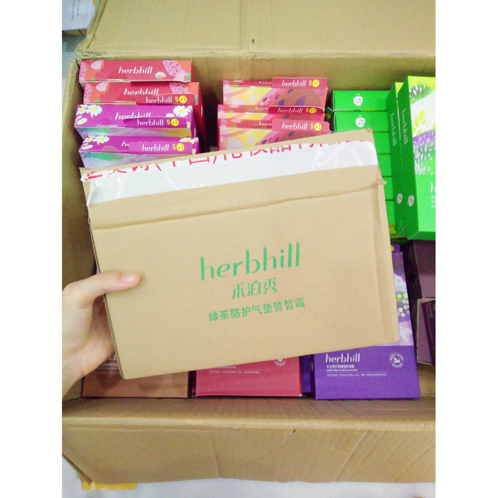 [Cận date sale 50%]Phấn nước Herbhill CC cream che khuyết điểm 15g tặng kèm 1 lõi | BigBuy360 - bigbuy360.vn