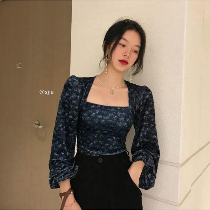 Áo Kiểu Vải Nhung Tay Phồng Cổ Vuông Họa Tiết Hoa Phong Cách Retro Nữ Tính | BigBuy360 - bigbuy360.vn