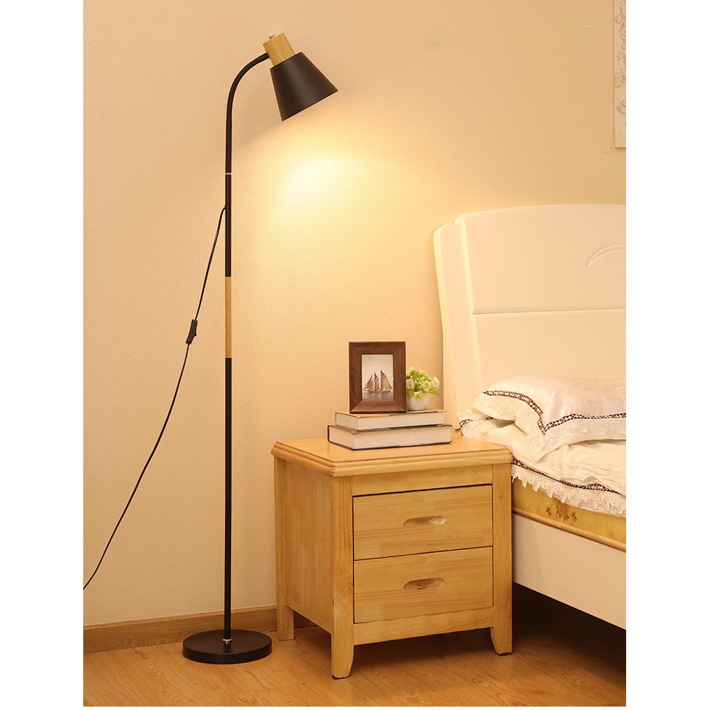 Đèn sàn phòng khách Phòng ngủ IKEA tạo không gian ấm áp kèm bóng Led chống lóa cận
