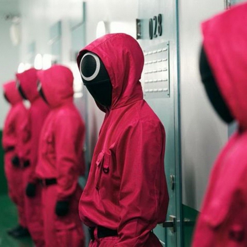 Trang phục và mặt nạ hóa trang người lính Squid Game