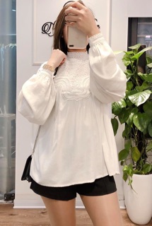 Áo sơ mi cổ ren