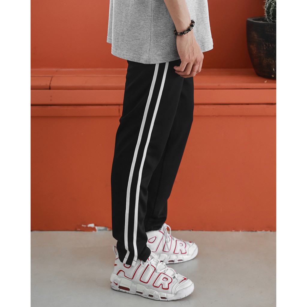 QUẦN THỂ THAO 2 SỌC MÀU ĐEN | BigBuy360 - bigbuy360.vn