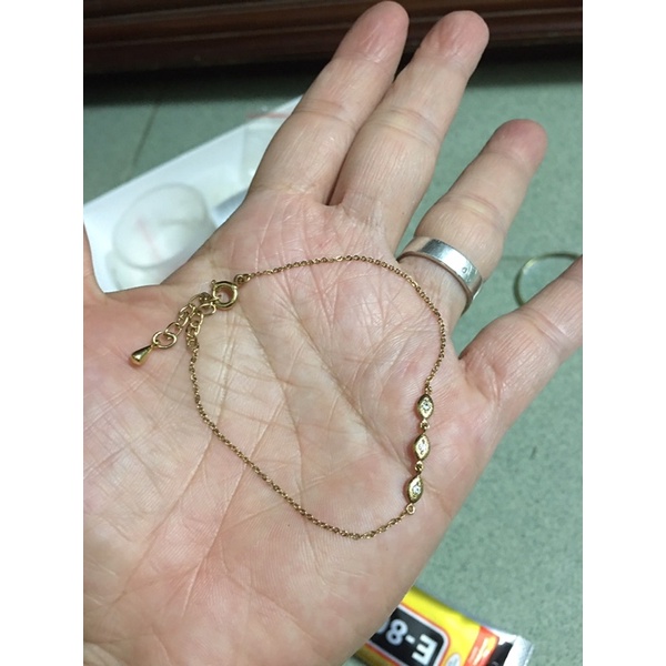 Lắc tay mảnh kiểu phối đá trắng si tuyển Nhật