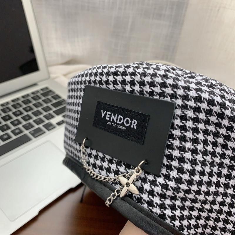 Mũ beret in họa sĩ phối dây xích kim loại phong cách Pháp cho nữ