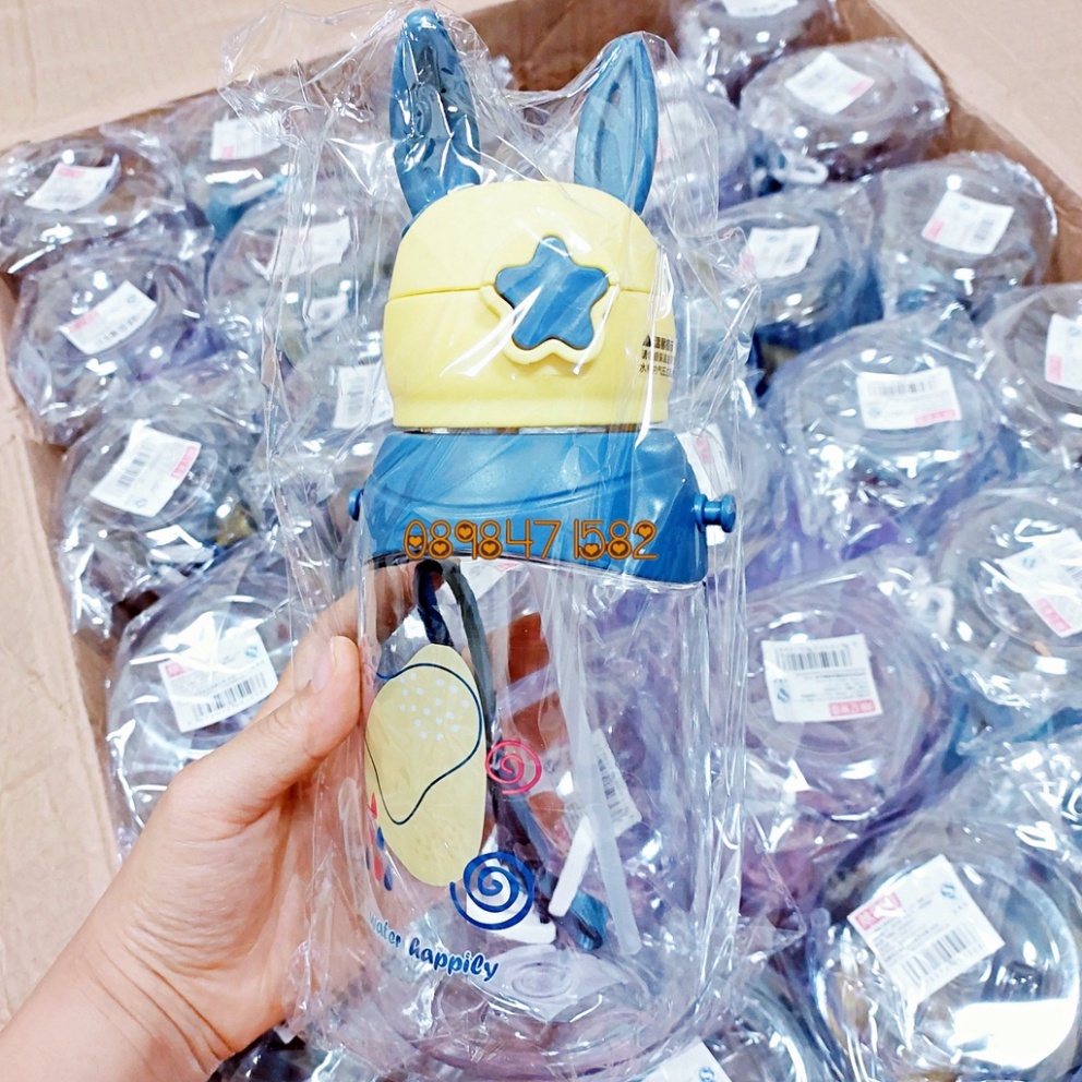 (có hình thật) Z0870 Bình nước PP tai thỏ cute 750ml có ống hút cho bé đi học tặng kèm sticker và charm