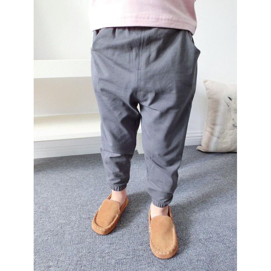 Bộ sản phẩm quần kids thời trang giành cho cả bé trai và bé gái