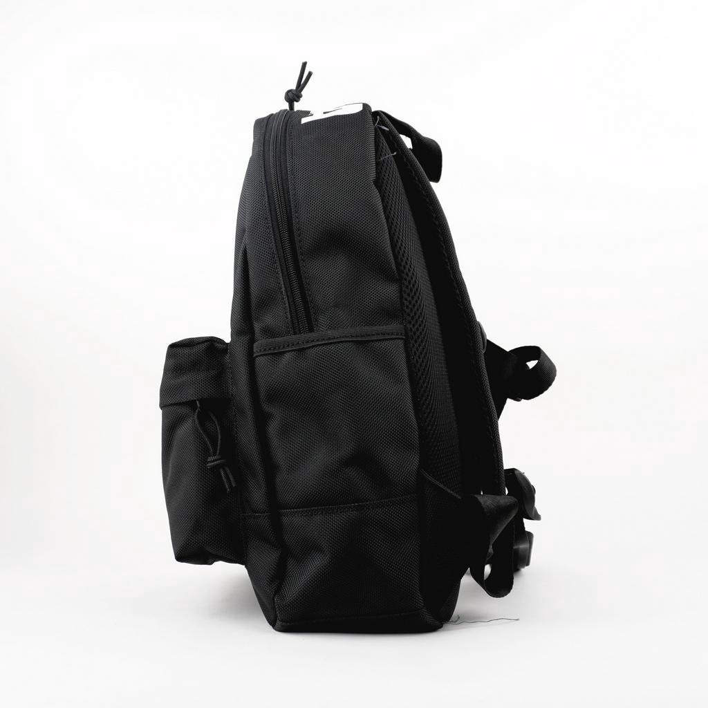 Ba lô New Era vải mềm đen chữ trắng siêu nhẹ, có name tag bên trong