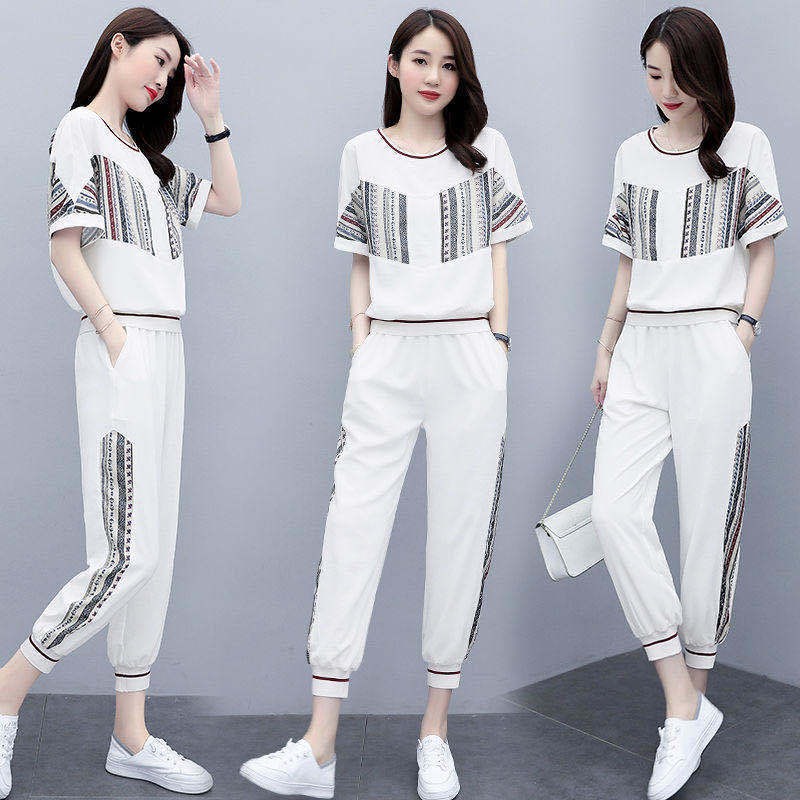 Bộ đồ thể thao nữ, Quần áo thể thao bo chân phối kẻ, chất liệu da cá cao cấp, co giãn thoáng mát, kiểu dáng thời trang