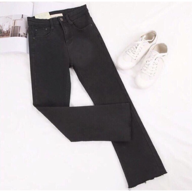 Quần jeans ống loe
