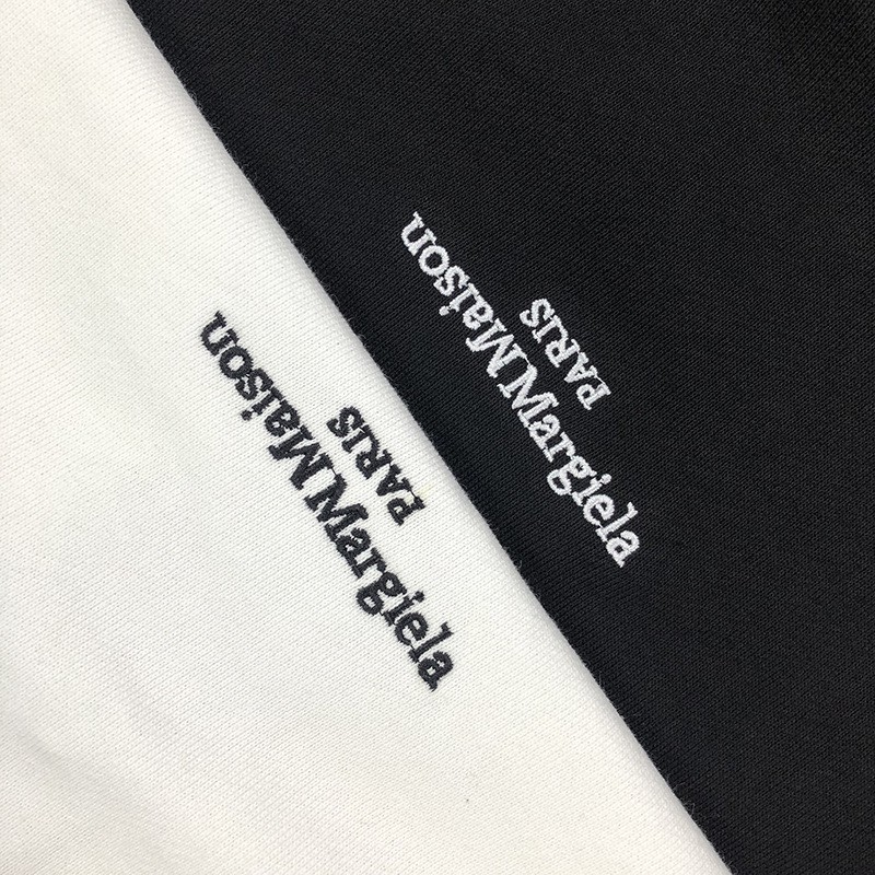 Áo nỉ mũ Maison Margiela upside down logo hoodie fw20