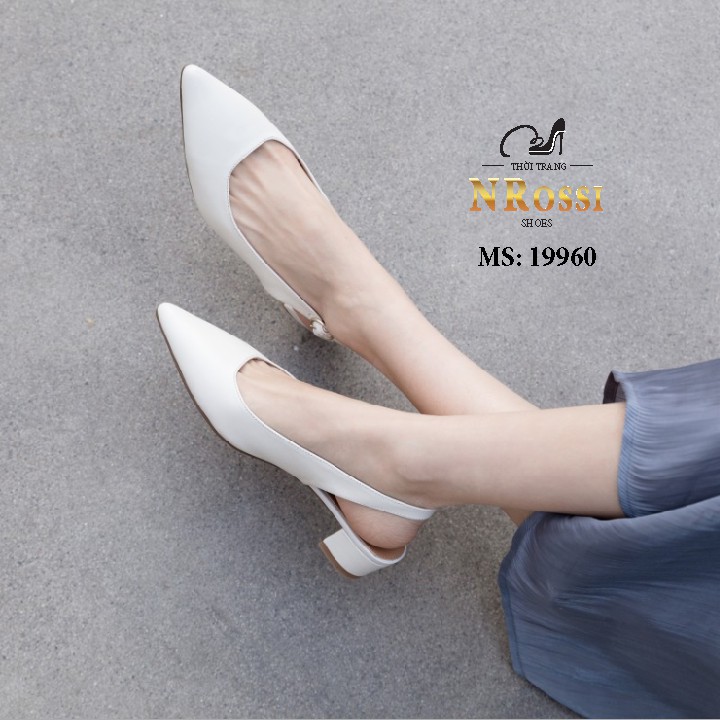 Giày cao gót  thời trang mũi nhọn  hở gót cao 3cm  màu trắng size lớn 40 41 42 43 44