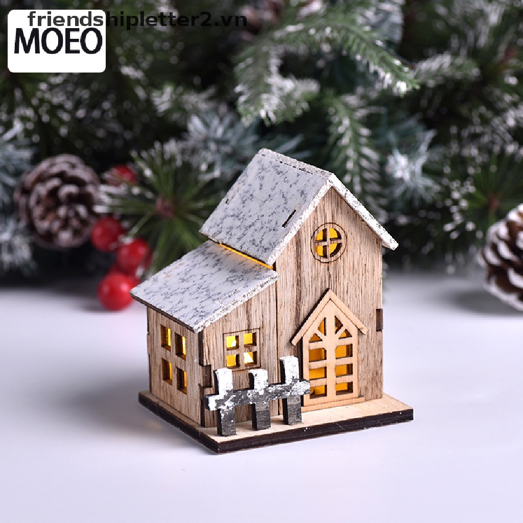 Mô hình ngôi nhà gỗ giáng sinh có đèn LED trang trí sáng tạo