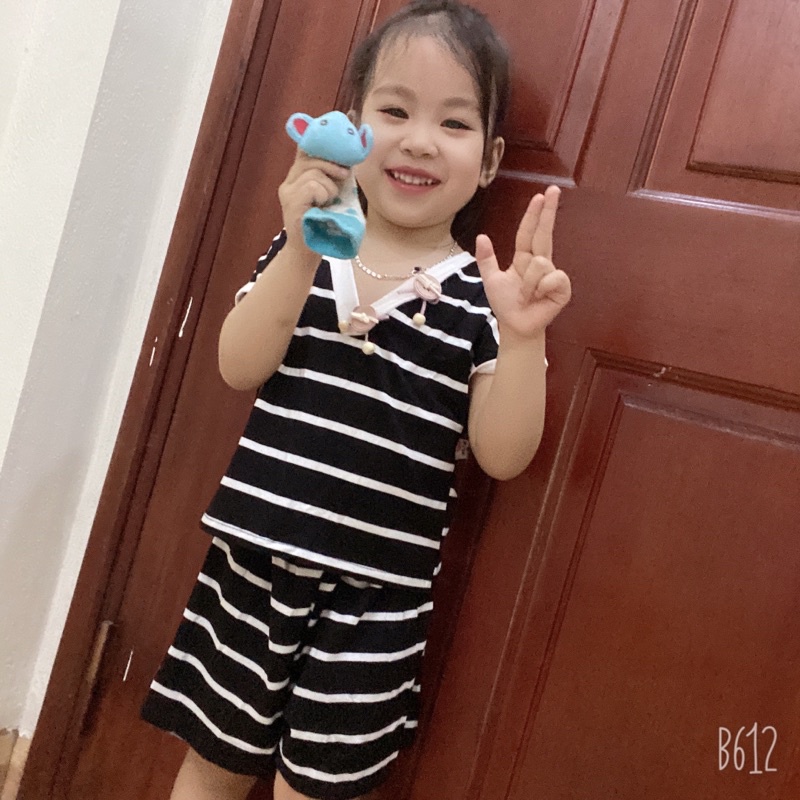 Quần áo bé gái - Bộ thun kẻ sọc nơ sau lưng siêu xinh cho bé gái 1-5 Tuổi