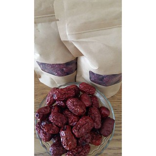 Táo đỏ Tân Cương khô trên cành (nhỏ) 150g