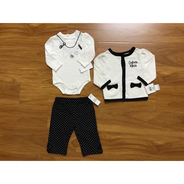 Set ck hàng xuất dư