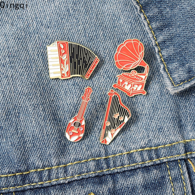 Ghim cài áo Miss Zoe hình các loại nhạc cụ cổ điển