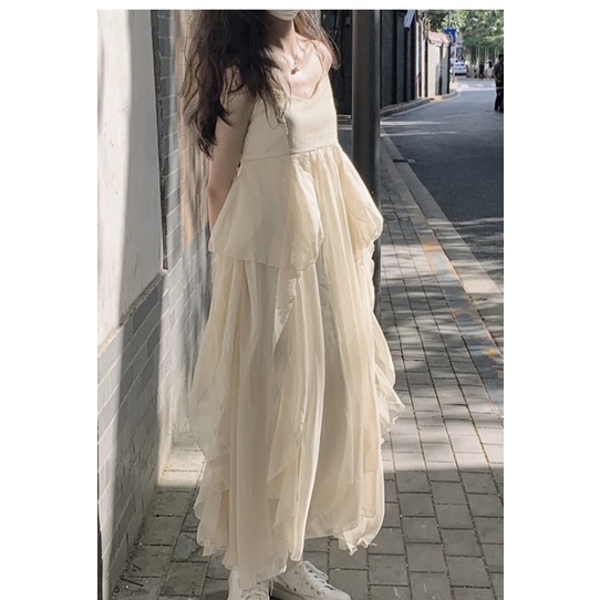 VÁY HAI DÂY BÈO TẦNG KÈM ÁO KHOÁC TIỂU THƯ