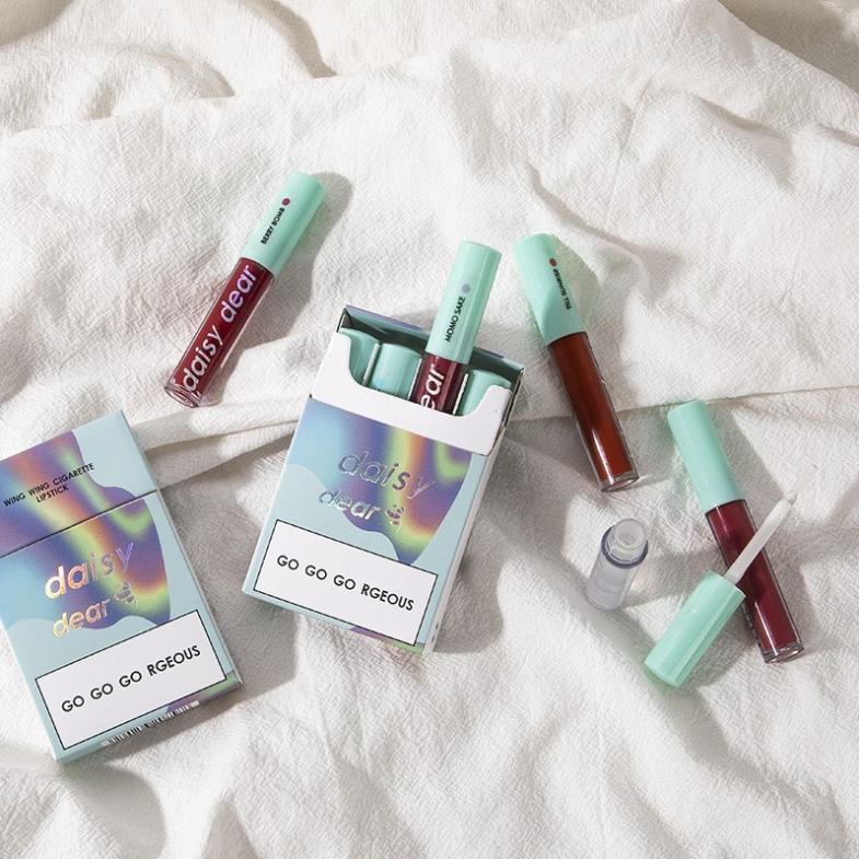 [Hàng mới về] Bộ 4 son môi DAISY DEAR chất lượng cao thiết kế vỏ hình thuốc lá độc đáo | BigBuy360 - bigbuy360.vn