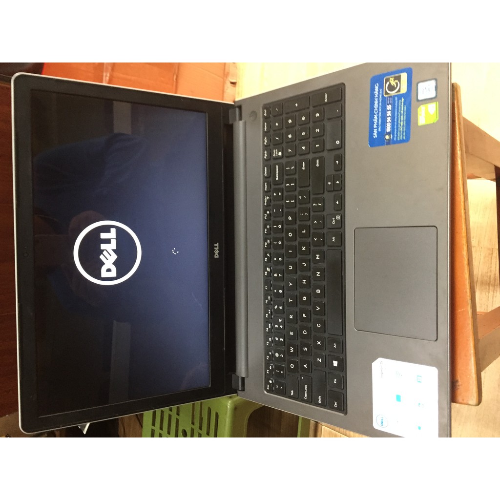 Laptop Dell inprision 5558 i5 5200u, ram 4G, ssd 120G, vga Nvida 920M 2G games, giải trí thỏa ga, máy chạy nhanh.