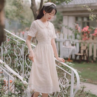 Đầm tiểu thư cổ điển màu be sữa